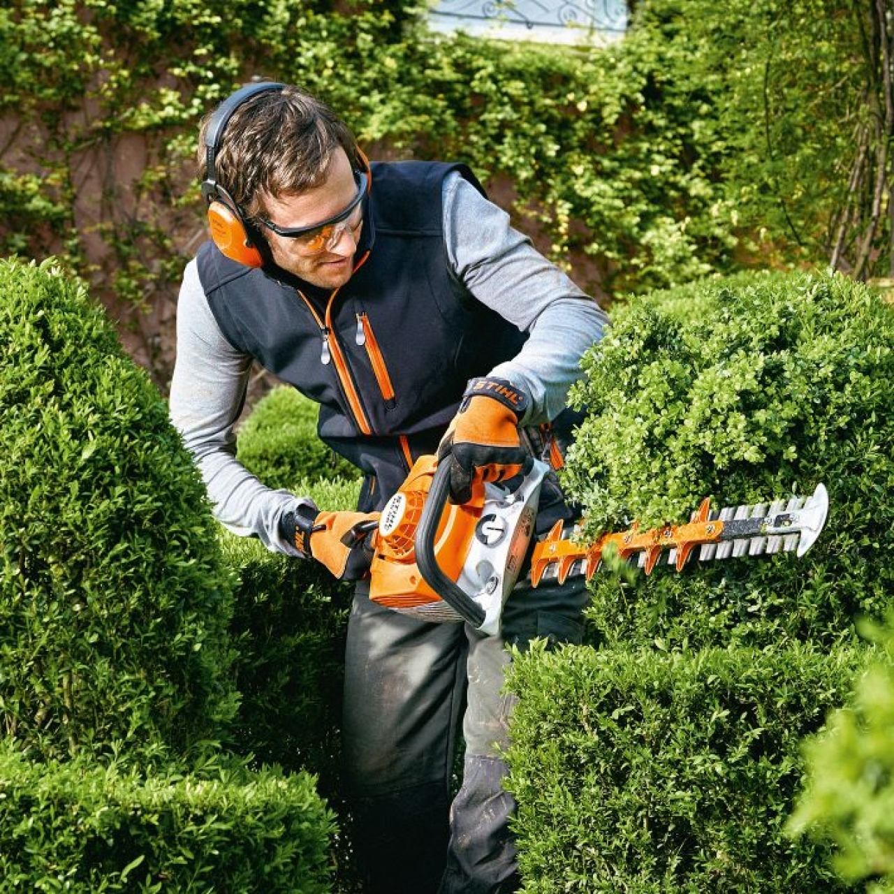 100009661_Stihl_Benzin-Heckenschere HS 56 C-E _ 60 cm_42420112947 100009661_Stihl_Benzin-Heckenschere HS 56 C-E _ 60 cm_42420112947