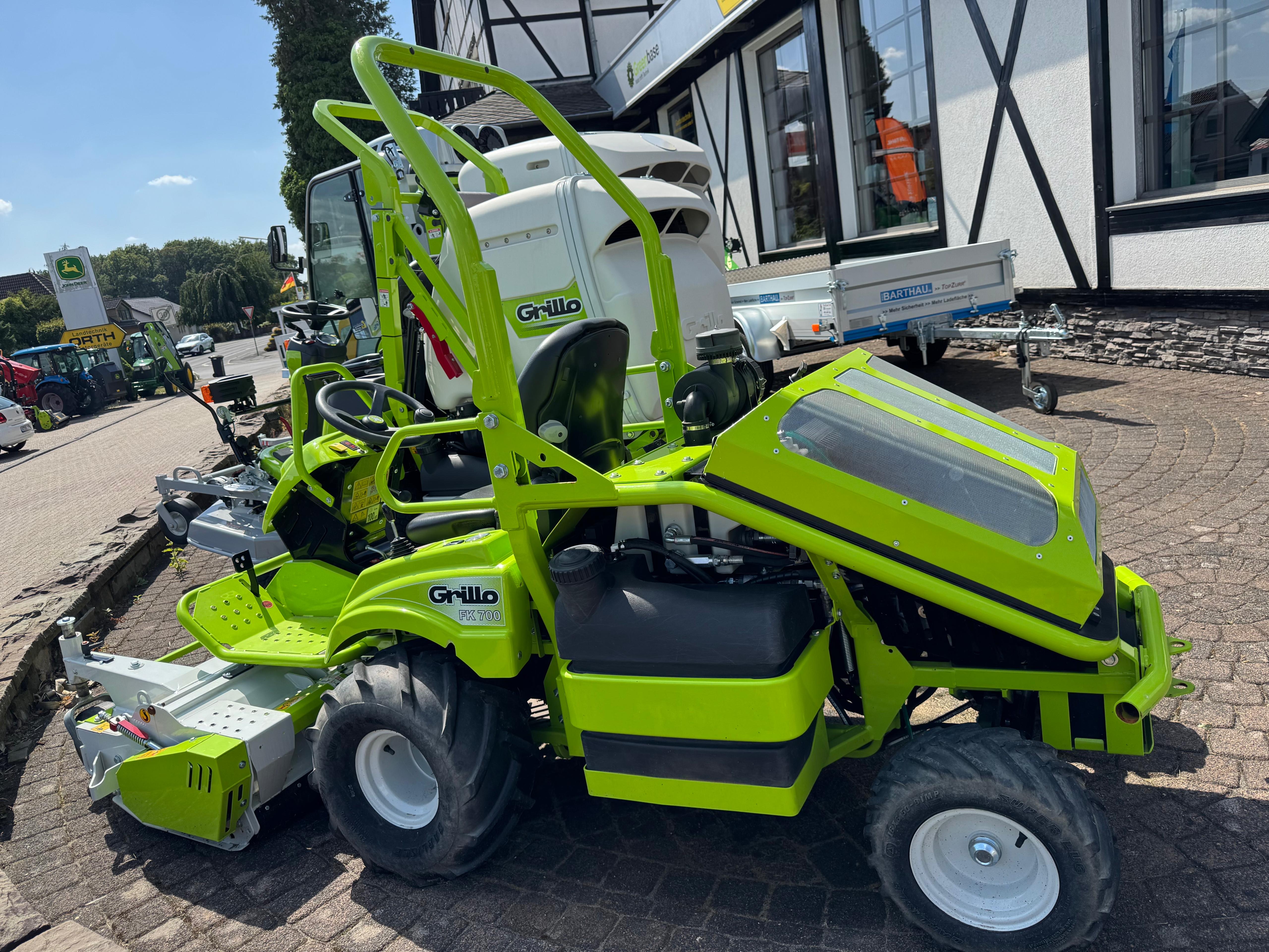Grillo FK700 Front-Hochgrasmäher mit Schlegelmähwerk Gebrauchtmaschine